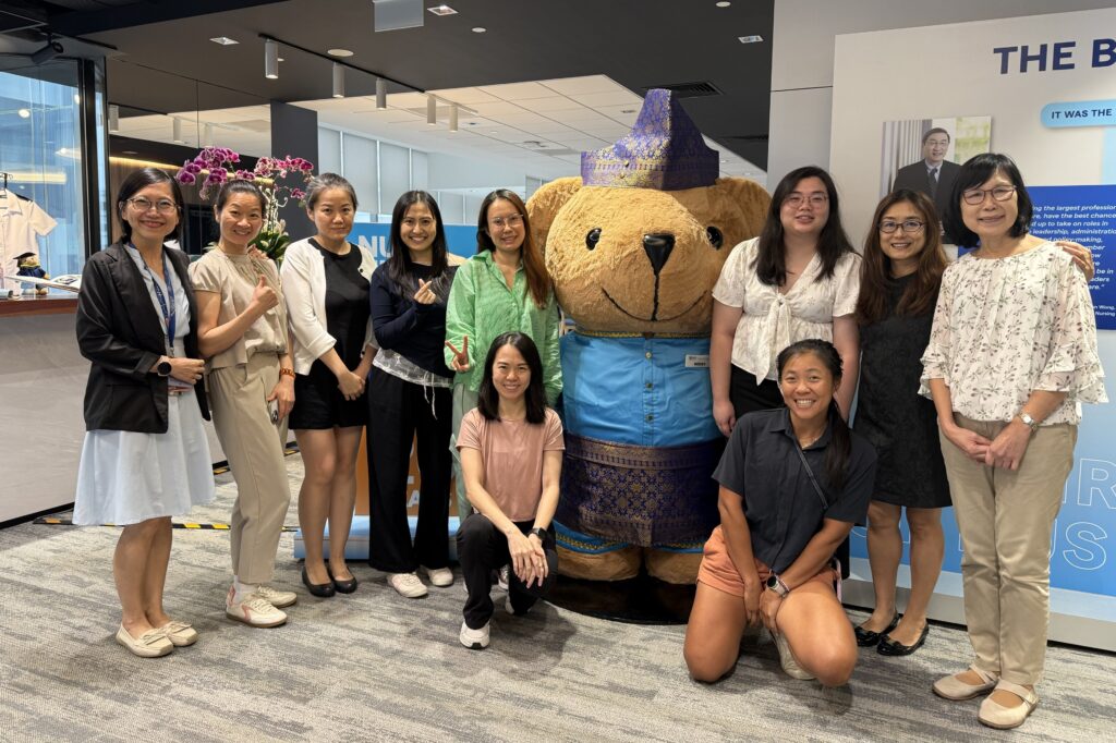 Li Wen with her Masters course mates.